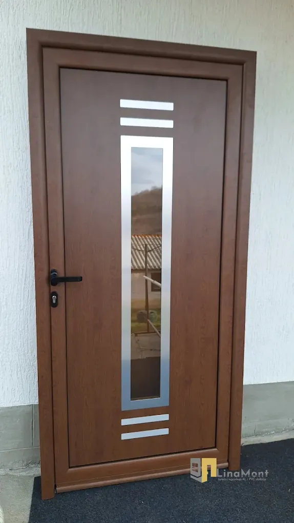 Aluminijumska vrata u dezenu drveta