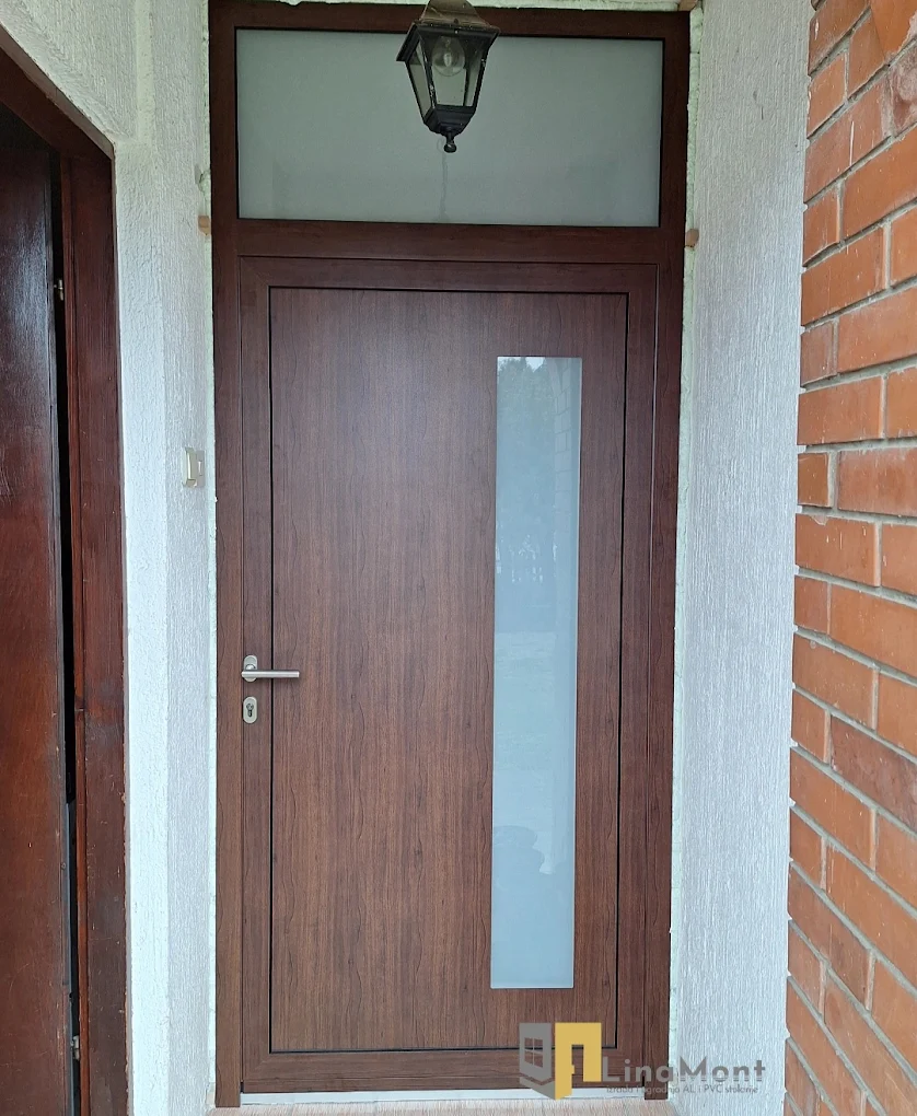 Aluminijumska ulazna vrata u drvo dekoru
